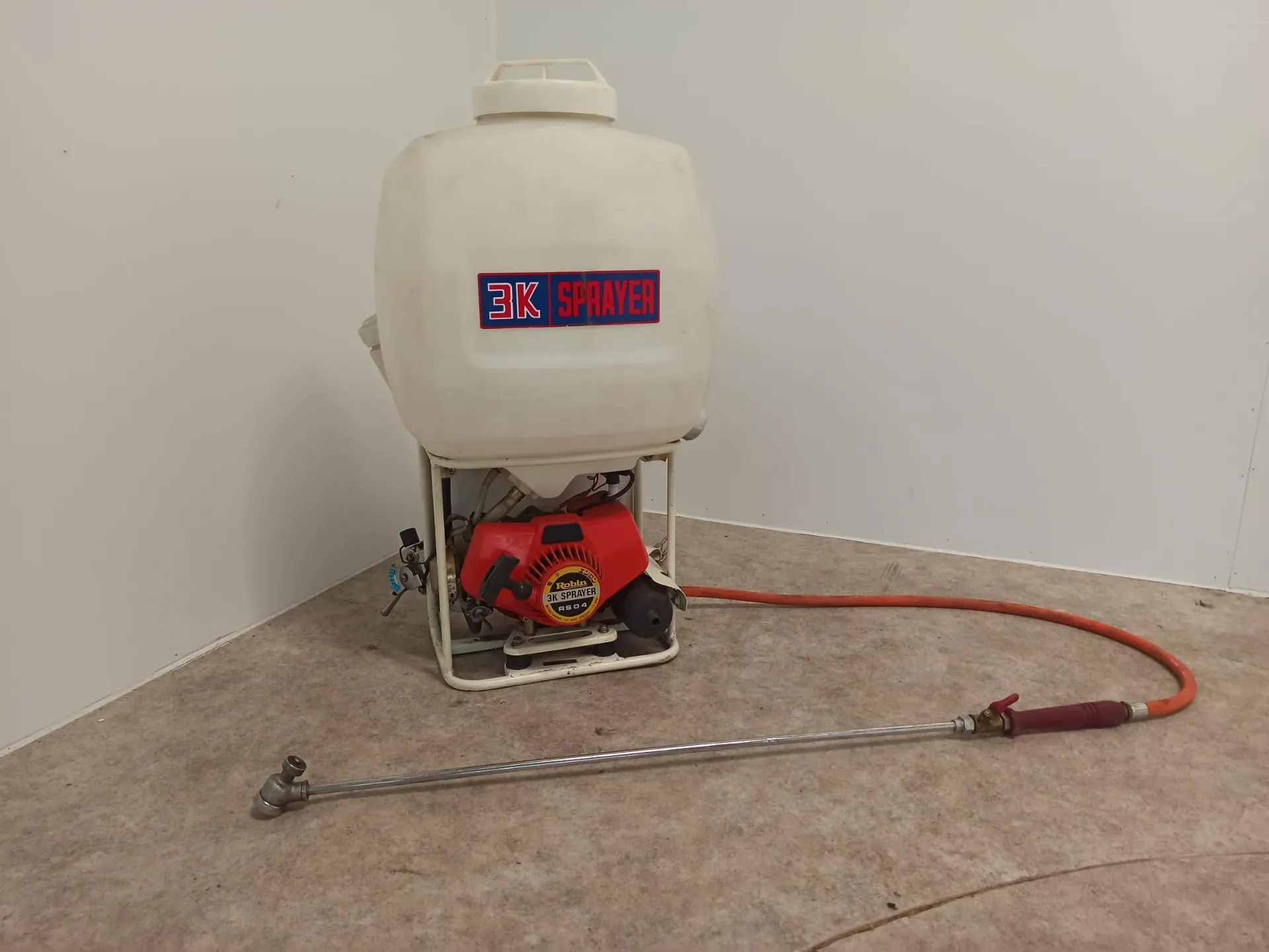 [Robin 3K RS04 rugspuit -7708] Robin 3K RS04 rugspuit -7708