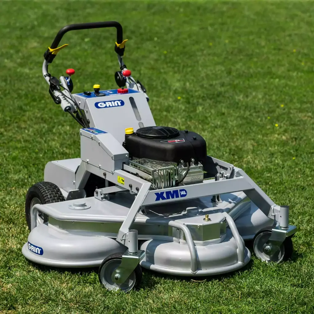 [PFO-0055] Grin XM140A Grasmaaier